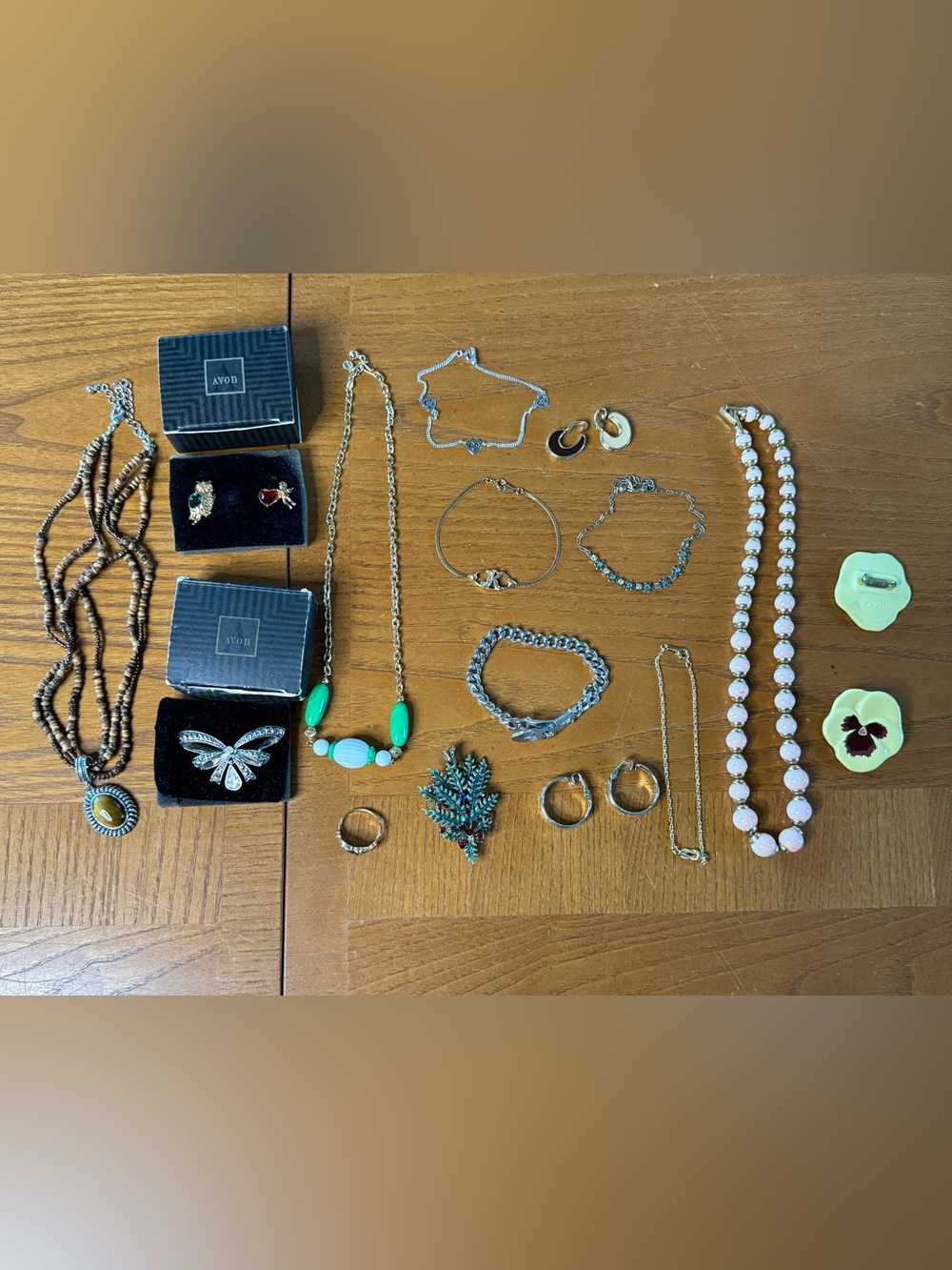 Lot of 17 AVON Jewelry Pieces-Assorted
